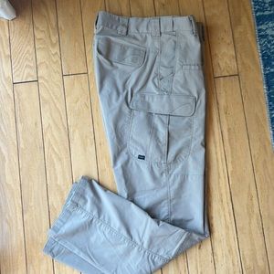 Men’s 5.11 Tactical series cargo pants